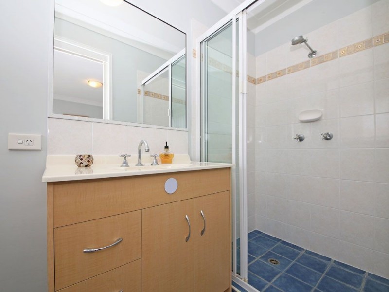 110 Cambridge Street, Rothwell QLD 4022