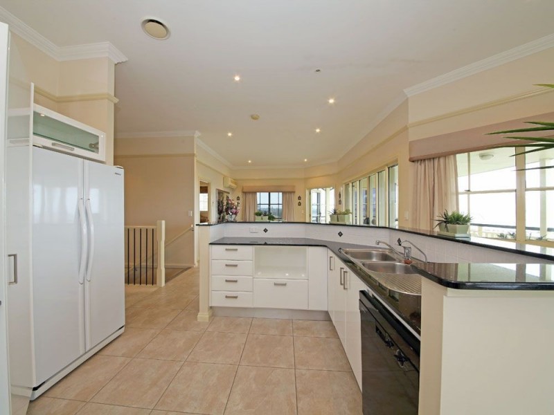2/7a Bayview Terrace, Clontarf QLD 4019