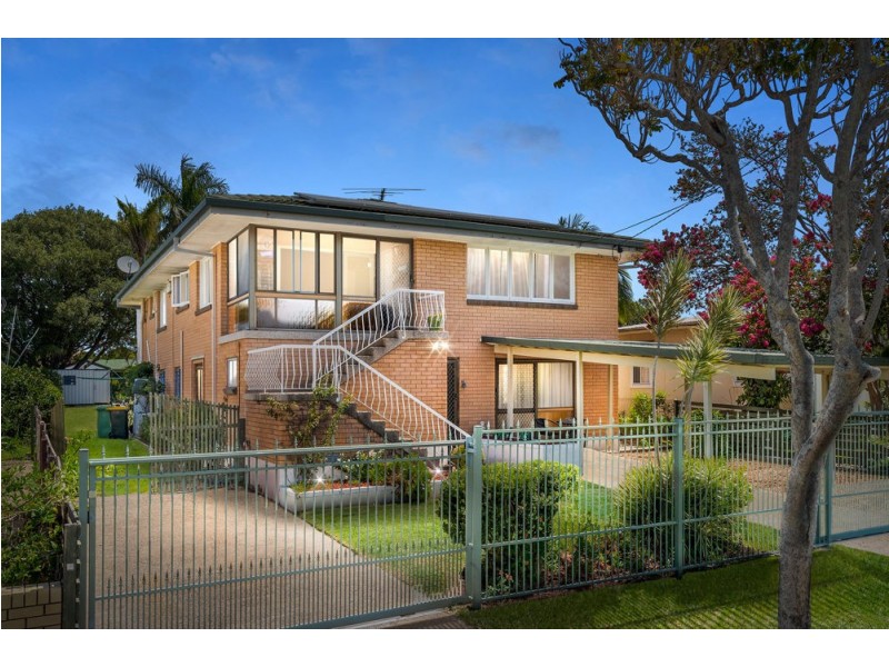 26 Long Street, Clontarf QLD 4019