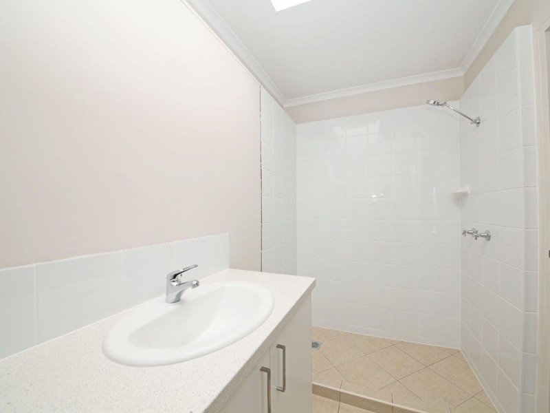 3/31 King St, Woody Point QLD 4019