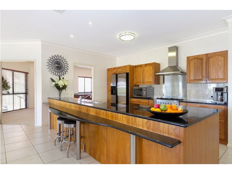 20 Mariner Court, Newport QLD 4020