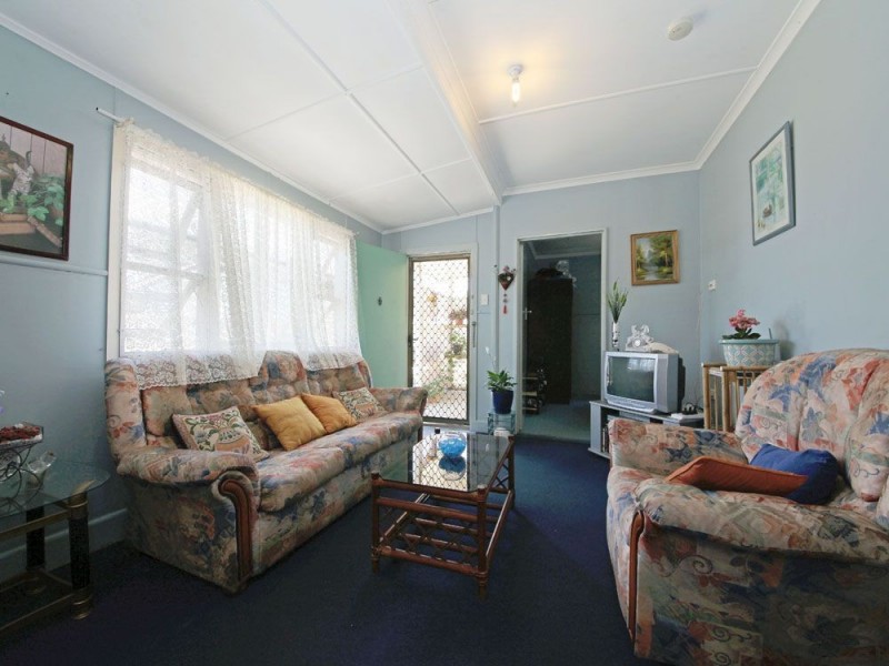 27 Weaber Street, Clontarf QLD 4019