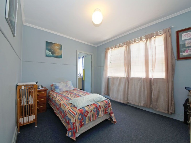 27 Weaber Street, Clontarf QLD 4019