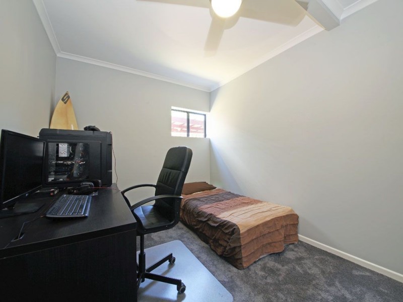 13 Bank Street, Margate QLD 4019