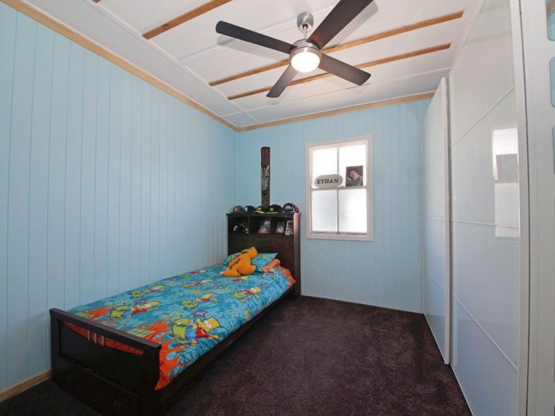 13 Bank Street, Margate QLD 4019