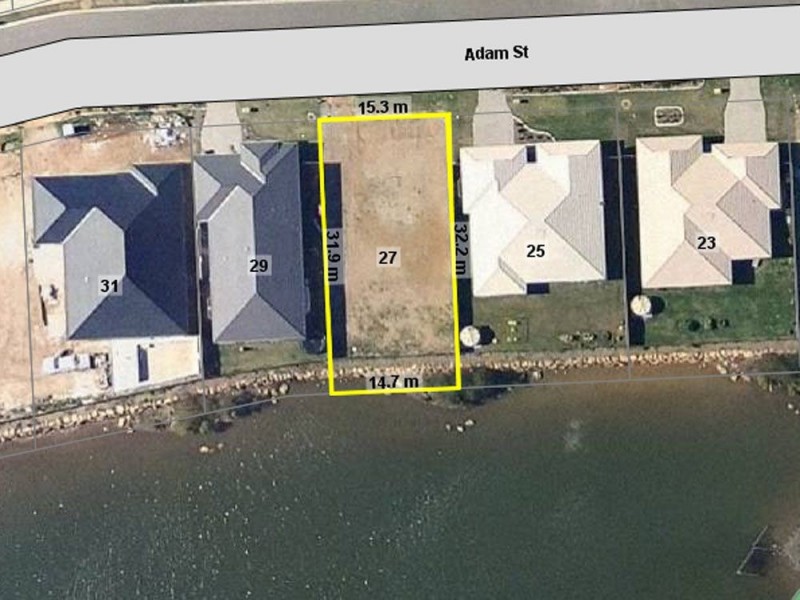 27 Adam Street, Beachmere QLD 4510