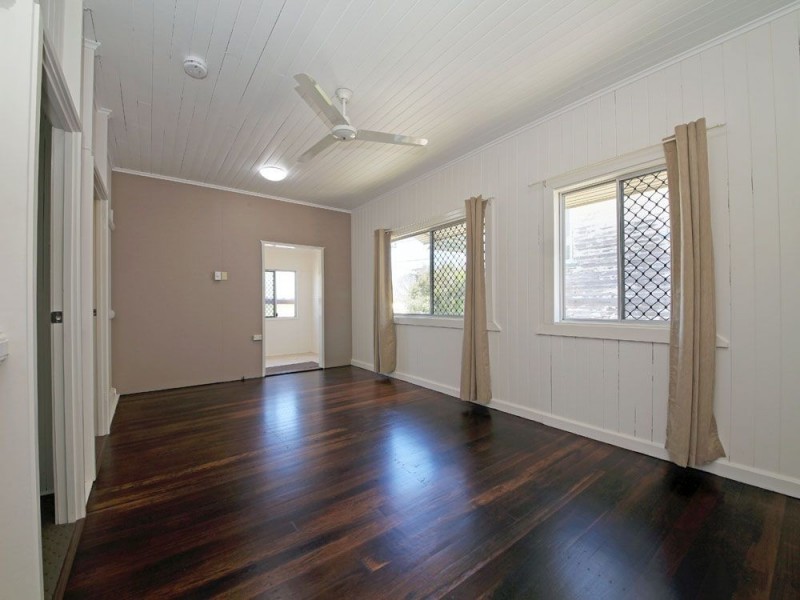 13 Dover Road, Margate QLD 4019