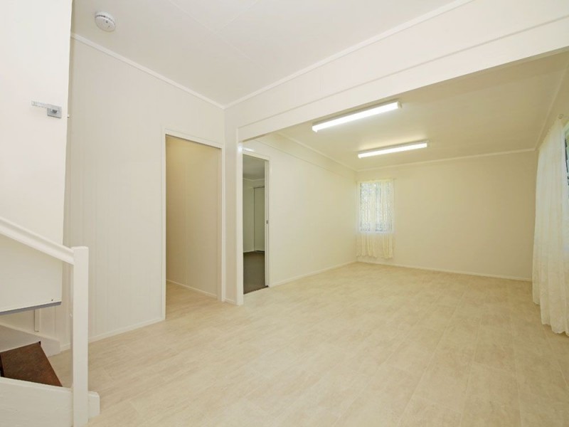 13 Dover Road, Margate QLD 4019