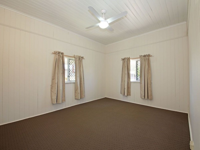 13 Dover Road, Margate QLD 4019