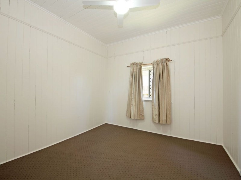 13 Dover Road, Margate QLD 4019