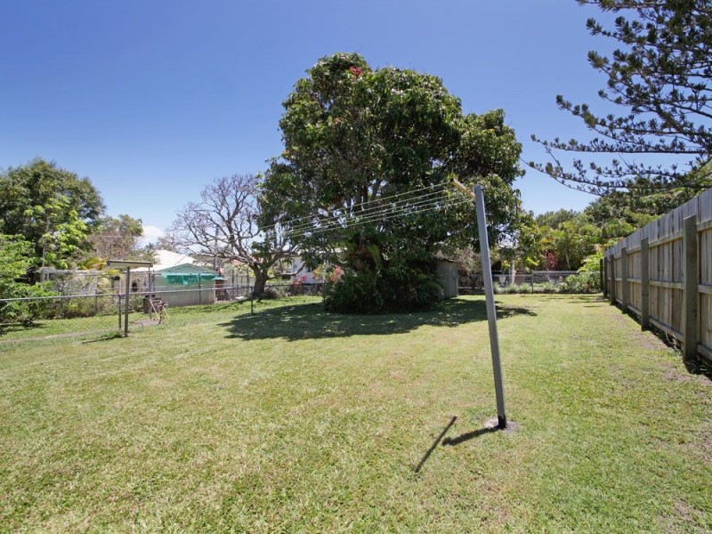 13 Dover Road, Margate QLD 4019