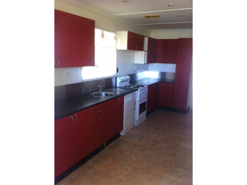 11 Recreation Street, Redcliffe QLD 4020