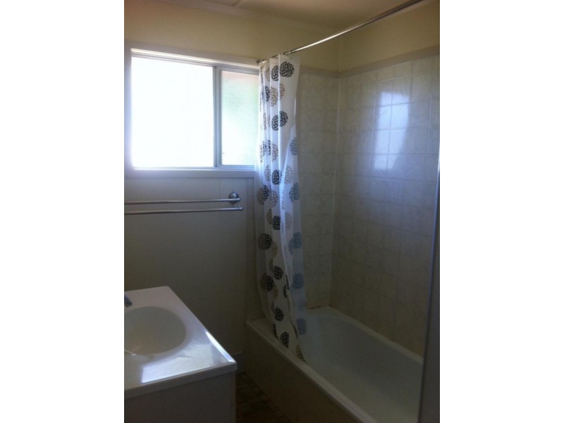 11 Recreation Street, Redcliffe QLD 4020