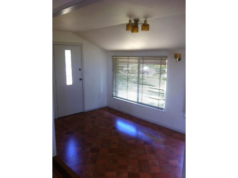 11 Recreation Street, Redcliffe QLD 4020
