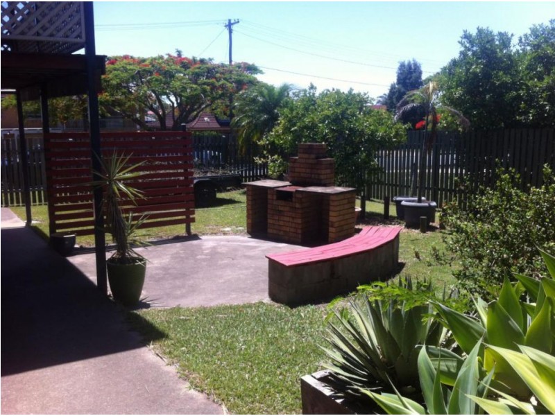 11 Recreation Street, Redcliffe QLD 4020