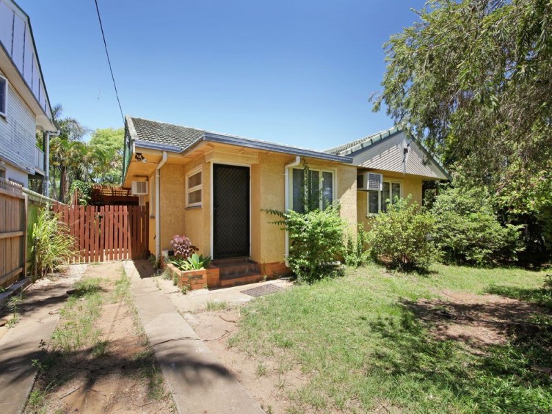 13 Vernon St, Clontarf QLD 4019