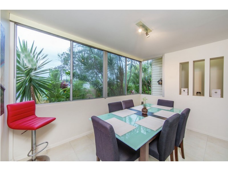 237 Elizabeth Ave, Clontarf QLD 4019
