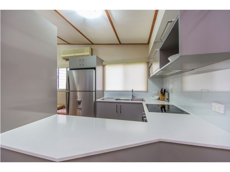 237 Elizabeth Ave, Clontarf QLD 4019