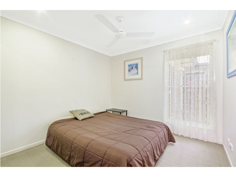 2/27 Drysdale Street, Rothwell QLD 4022