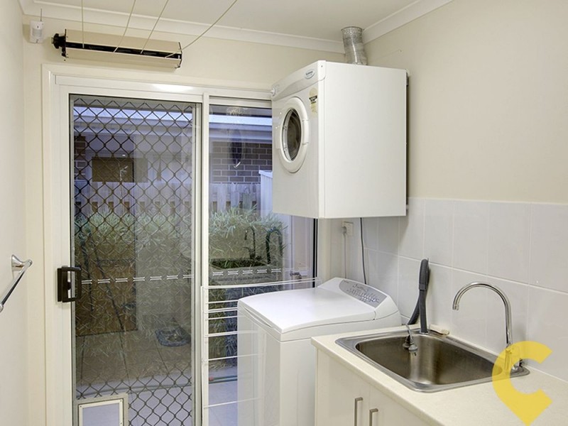 2 Sylvia Court, Rothwell QLD 4022