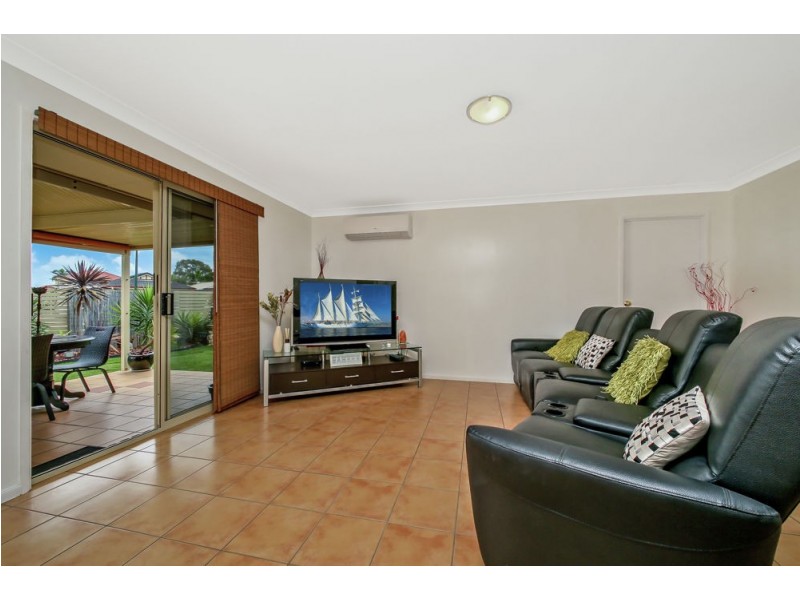 2 Walsh Street, Redcliffe QLD 4020