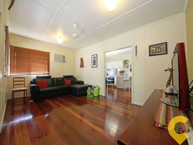 1 Rogers Road, Clontarf QLD 4019