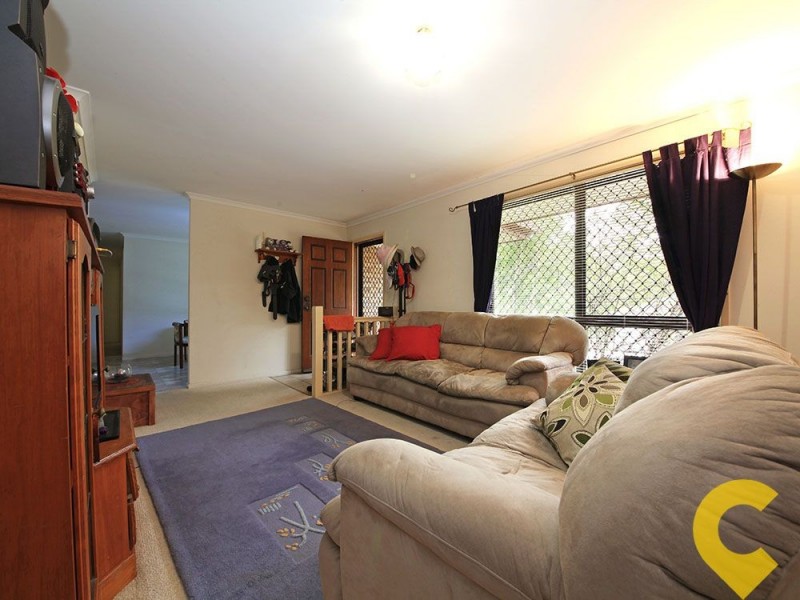 2 Chartres Court, Petrie QLD 4502