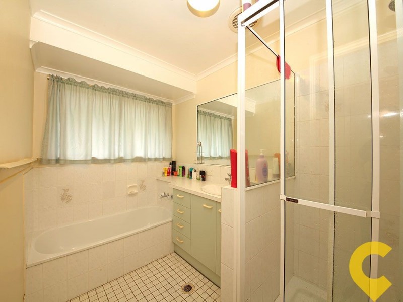 2 Chartres Court, Petrie QLD 4502