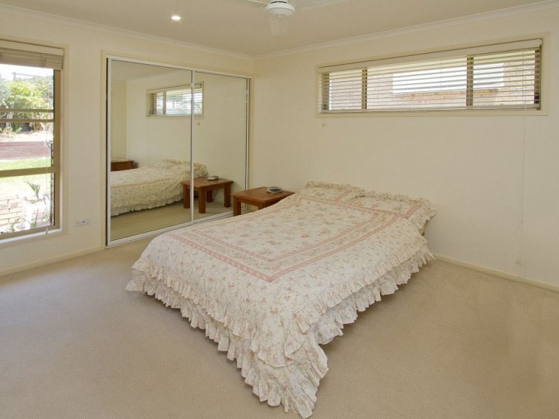 2/37 Hodgens Street, Caloundra QLD 4551