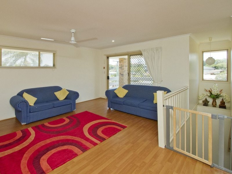 2/37 Hodgens Street, Caloundra QLD 4551
