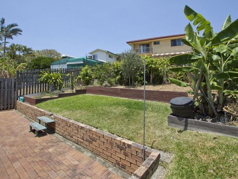 2/37 Hodgens Street, Caloundra QLD 4551