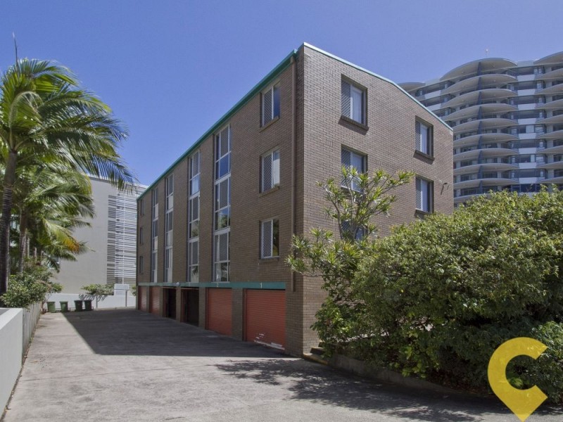 1/32 Minchinton Street, Caloundra QLD 4551