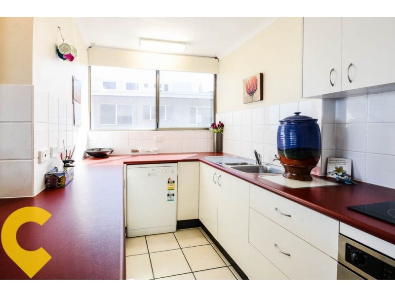 4/45 Victoria Terrace, Kings Beach QLD 4551