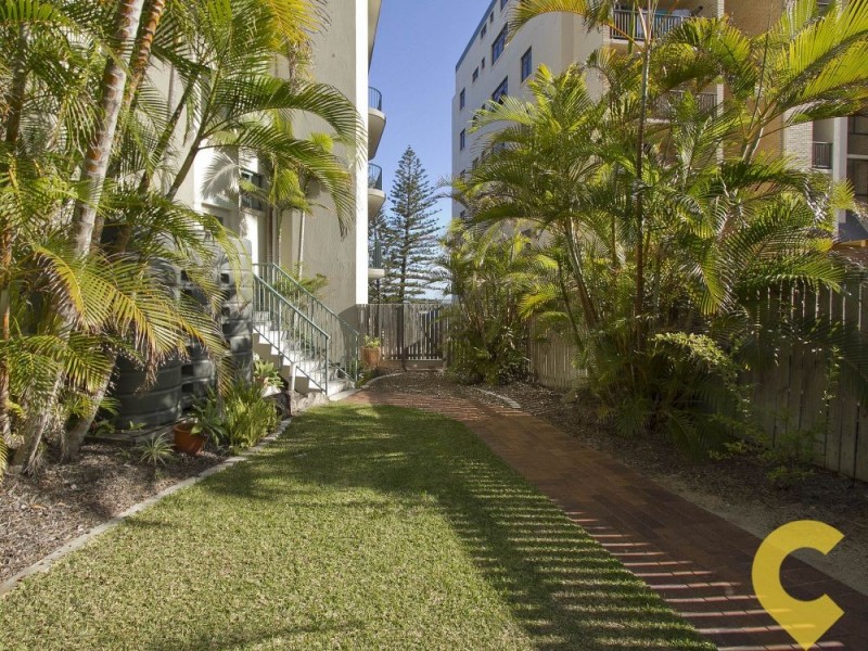 1/30 Esplanade Headland, Kings Beach QLD 4551