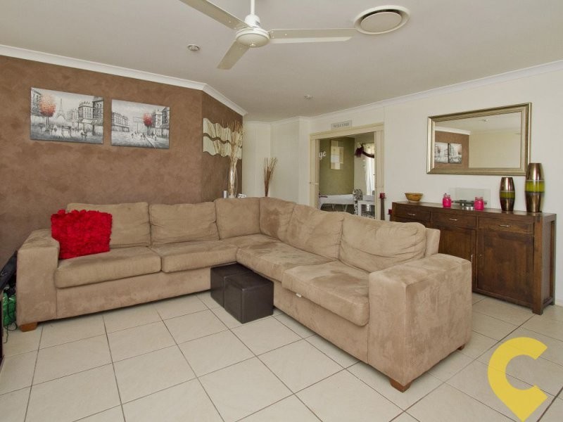 3 Winston Court, Landsborough QLD 4550