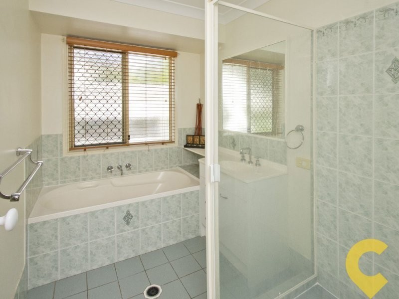 2 Lawman Street, Caloundra West QLD 4551