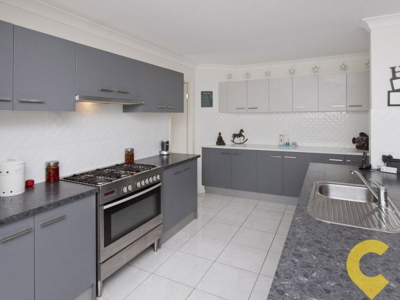 5 Fairview Court, Mooloolah Valley QLD 4553