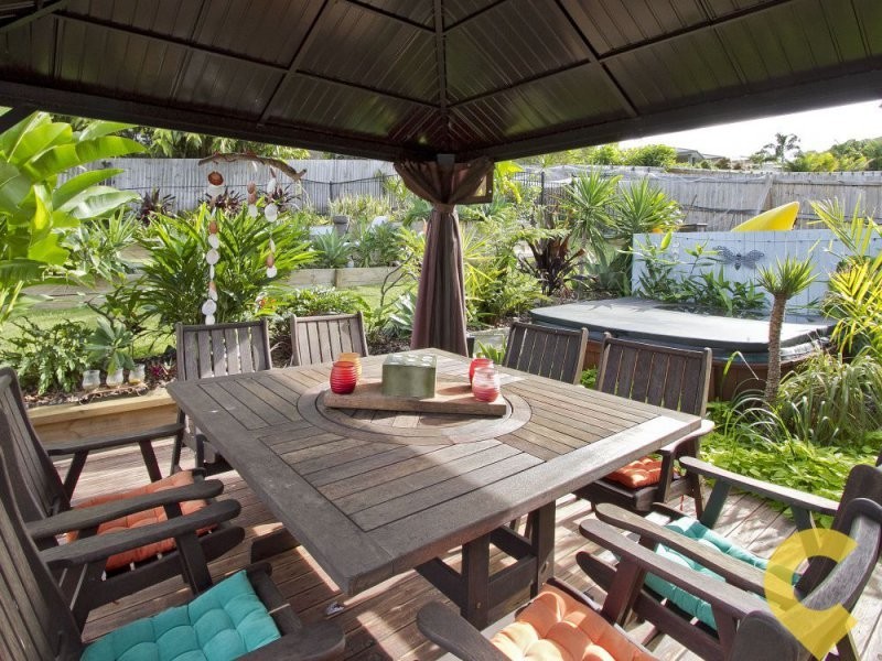 5 Fairview Court, Mooloolah Valley QLD 4553