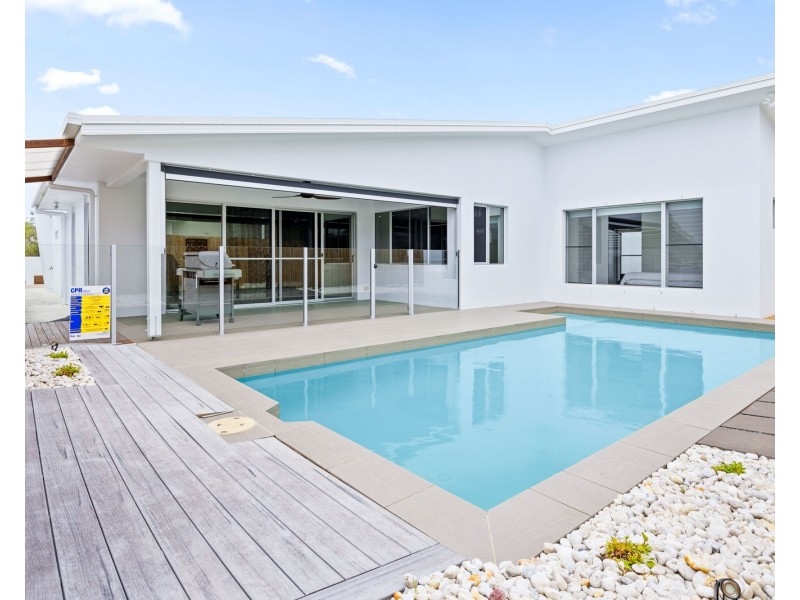 12 Landsdowne Street, Pelican Waters QLD 4551