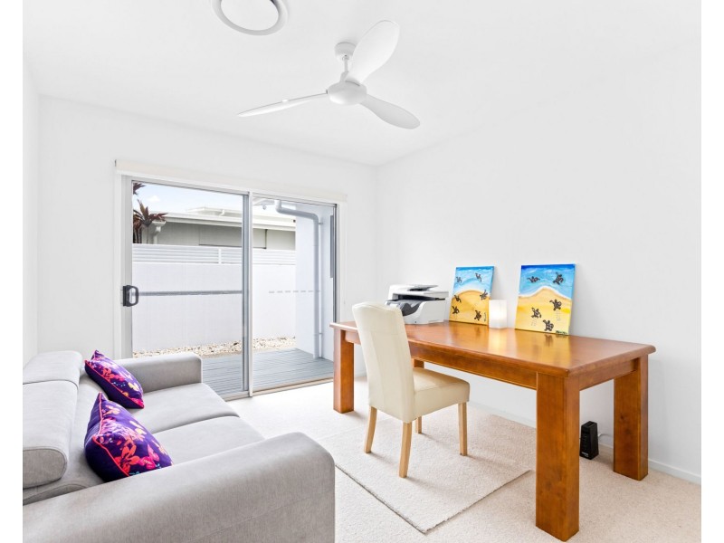 12 Landsdowne Street, Pelican Waters QLD 4551