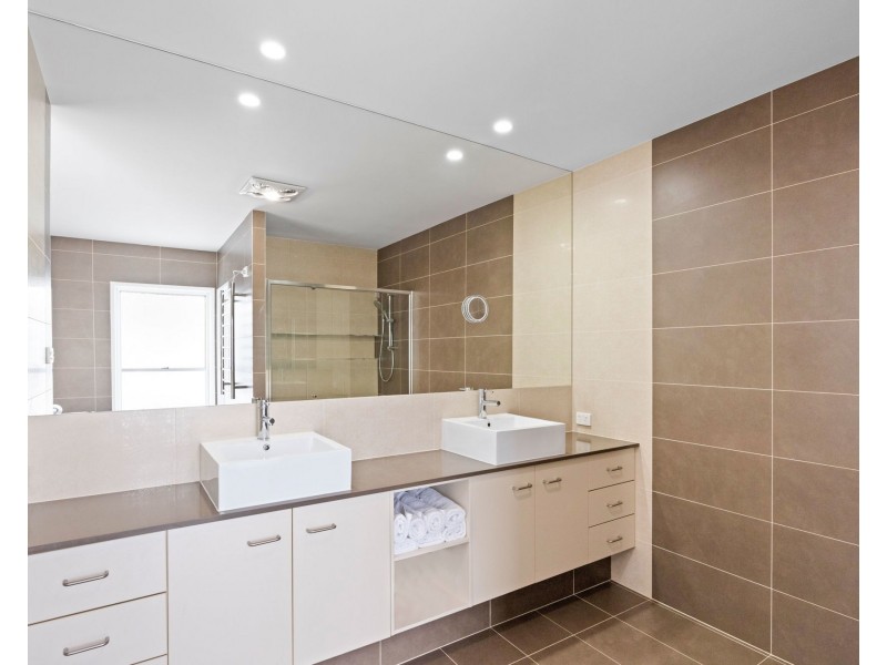 12 Landsdowne Street, Pelican Waters QLD 4551