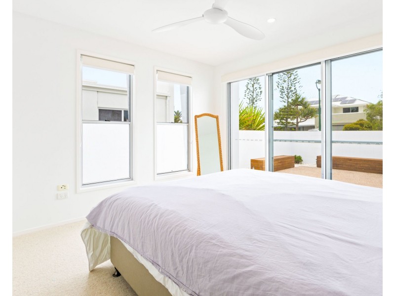 12 Landsdowne Street, Pelican Waters QLD 4551