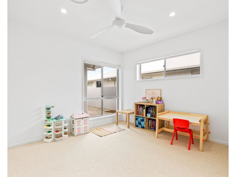12 Landsdowne Street, Pelican Waters QLD 4551