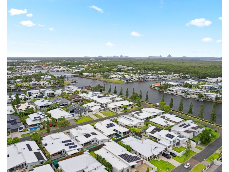12 Landsdowne Street, Pelican Waters QLD 4551