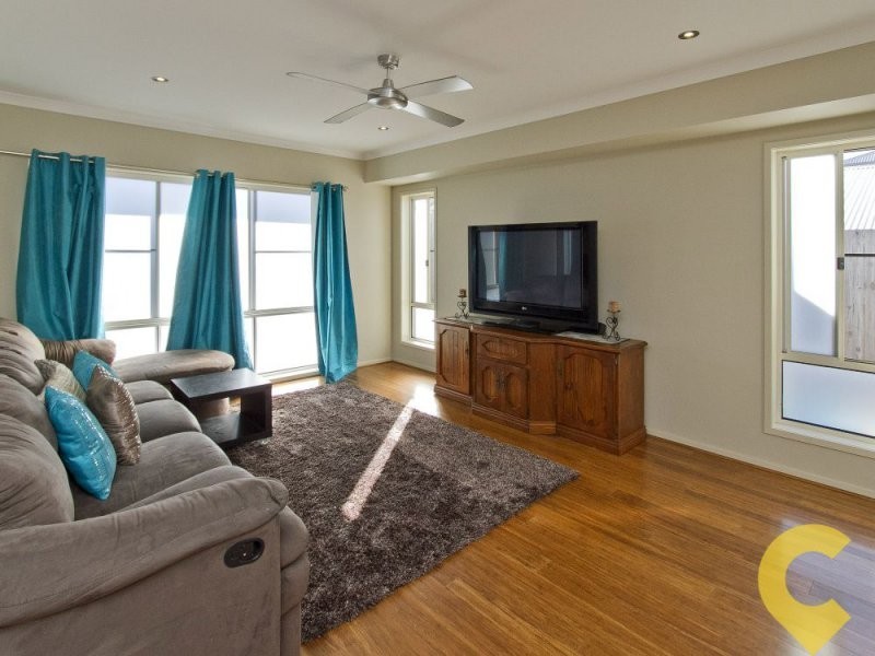 13 Riflebird Place, Mountain Creek QLD 4557