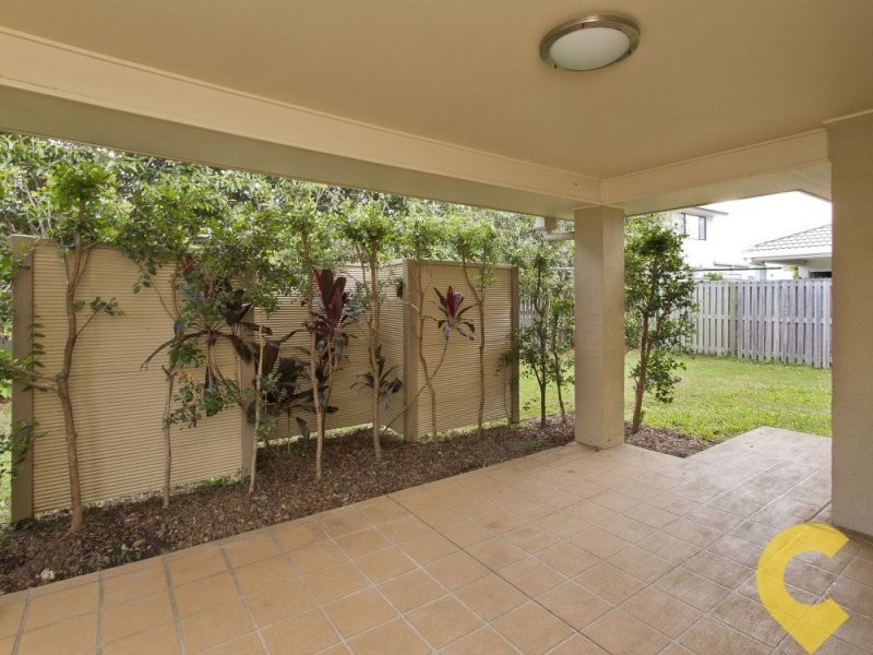 7 Liekefett Way, Little Mountain QLD 4551