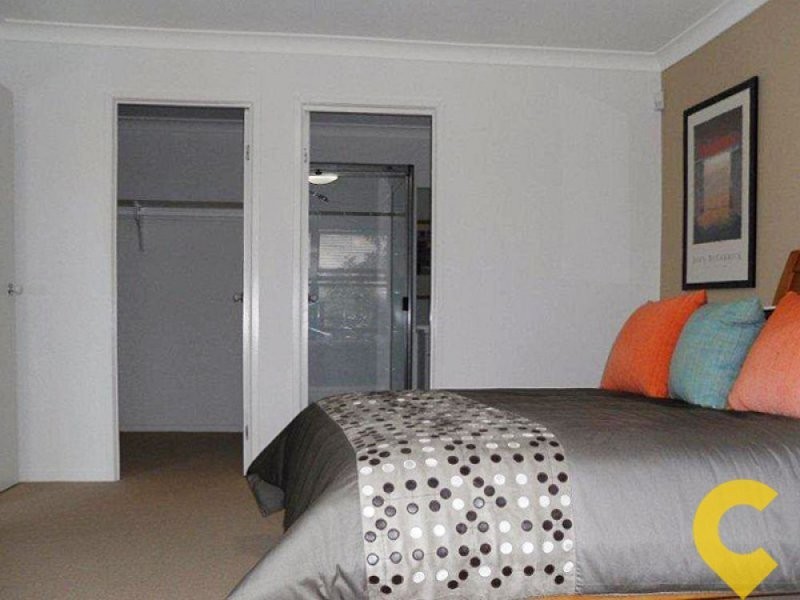 7 Liekefett Way, Little Mountain QLD 4551