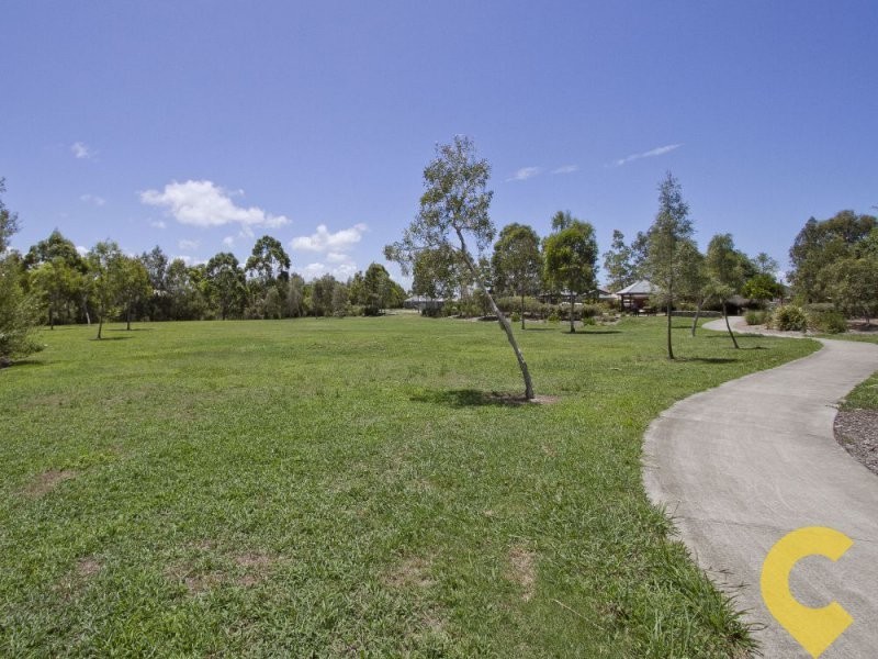 7 Liekefett Way, Little Mountain QLD 4551