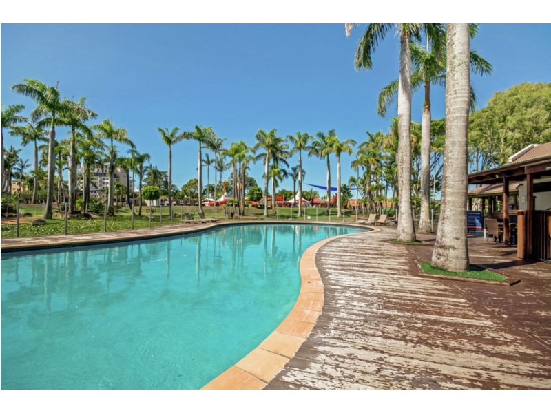 31/2 Landsborough Parade, Golden Beach QLD 4551