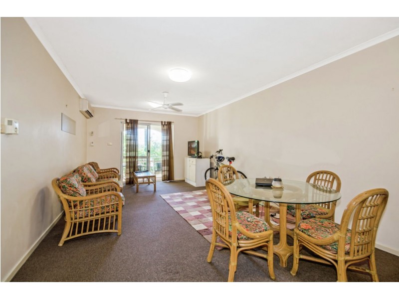 31/2 Landsborough Parade, Golden Beach QLD 4551